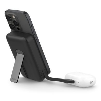 Зовнішній акумулятор Belkin BoostCharge Pro Magnetic Charging Power Bank 10K + Cable (HRE52)