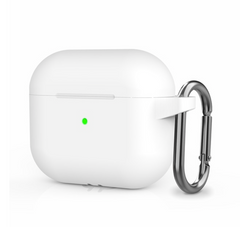 Белый силиконовый чехол с карабином для AirPods 3