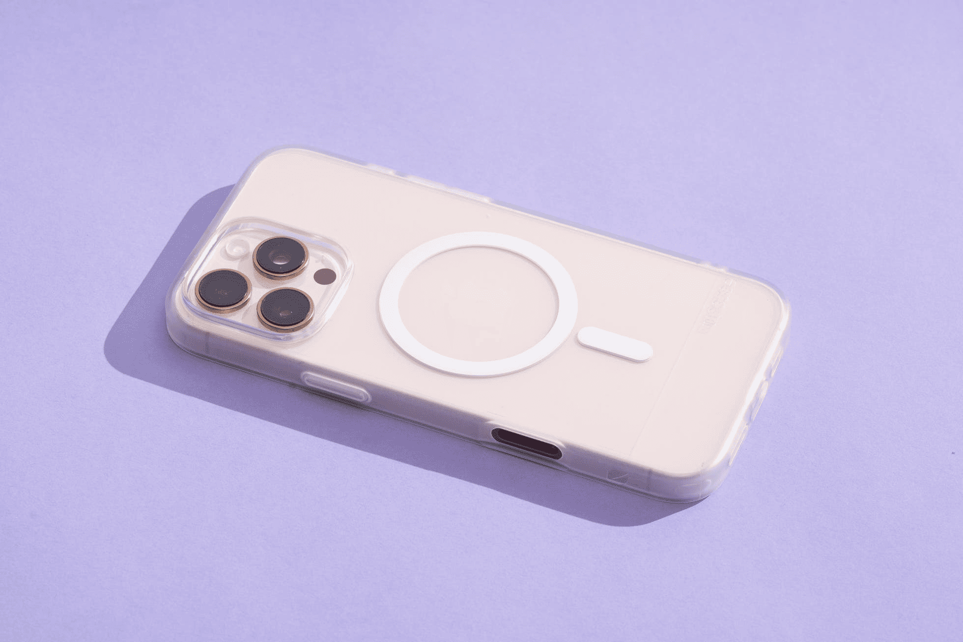 купить чехол на iphone 16 pro max