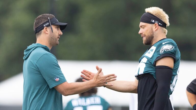 Eagles Coach Nick Sirianni and Zach Ertz Resolve Postgame Tension