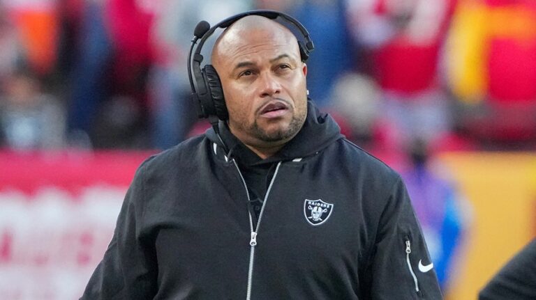 Raiders Part Ways with Head Coach Antonio Pierce After Single Season