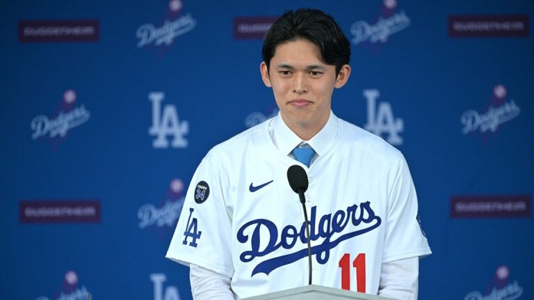 Japanese Baseball Sensation Roki Sasaki Eager to Savor American Burgers After Signing with the Dodgers