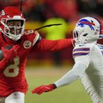 Chiefs’ DeAndre Hopkins Inspires Young Fans Ahead of Super Bowl Debut